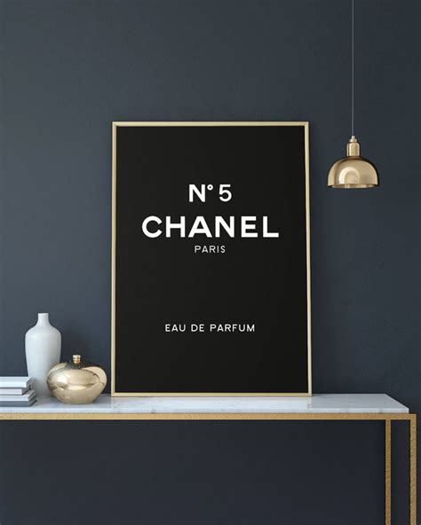 cuadros chanel|chanel number 5 art.